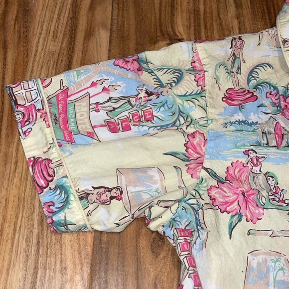 Disney women’s medium 8 10 Shirt button up Hawaiian Print yellow Mickey Minnie - Picture 3 of 8